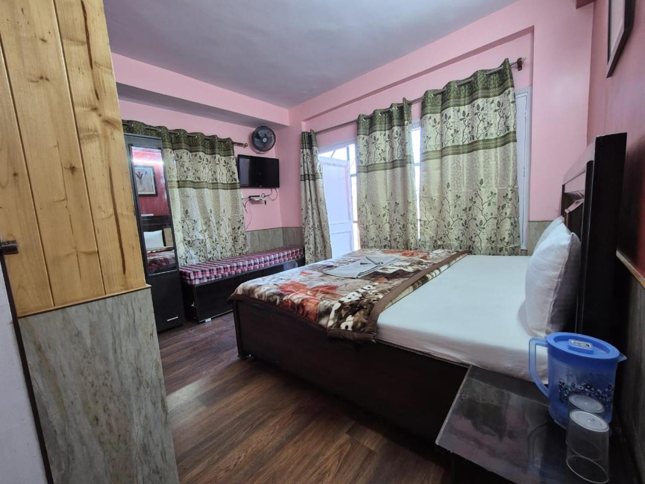 Yug Bed & Breakfast Shimla Exterior photo